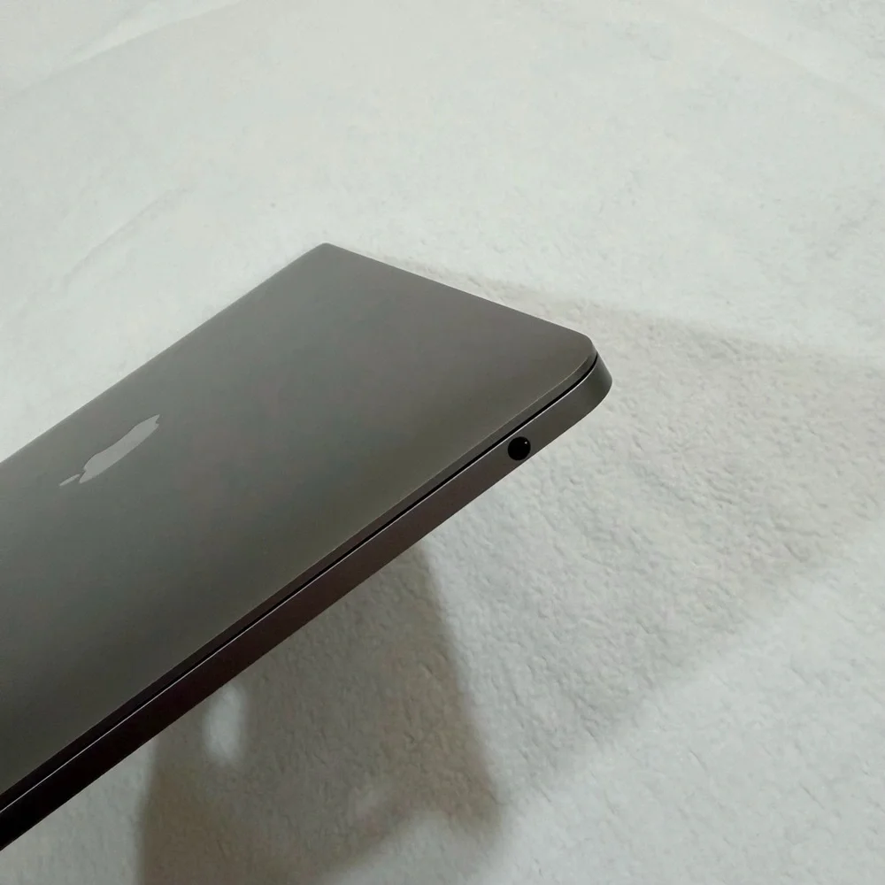 MacBook Pro 13.3” - Late 2016 Space Grey